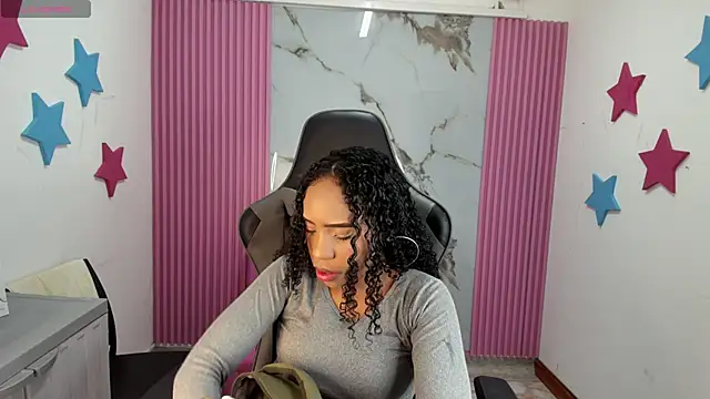Snapshot of lia_16 chatting on October 7, 10:49 am lia 16 online show from October 7, 10:49 am
