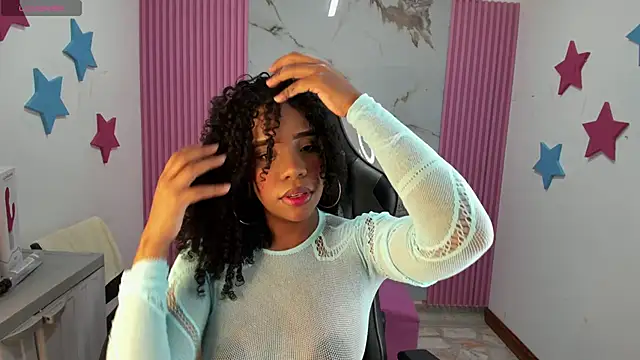 Snapshot of lia_16 chatting on October 13, 11:01 am lia 16 online show from October 13, 11:01 am