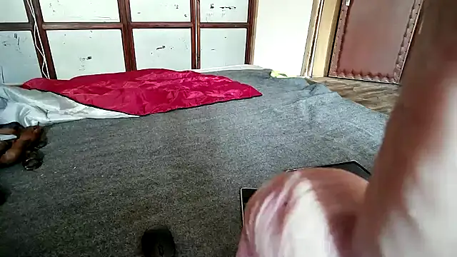 Snapshot of DjiniCD chatting on September 20, 11:15 am DjiniCD online show from September 20, 11:15 am