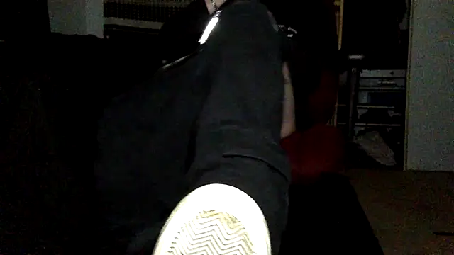 spicylaboi online show from April 18, 5:10 am