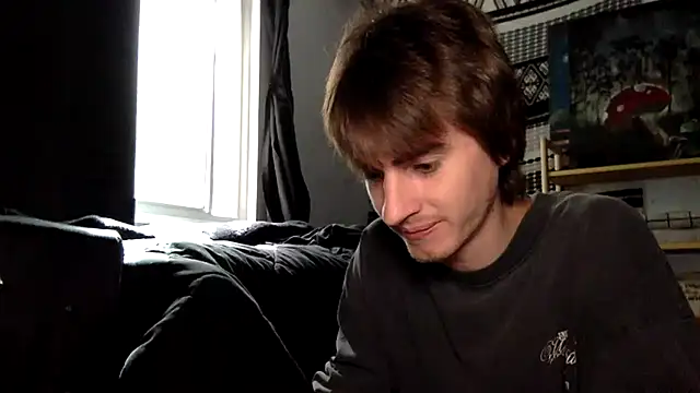 spicylaboi online show from April 12, 5:05 pm