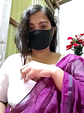 Snapshot of Ritusri_Dotta chatting on May 18, 5:07 pm Ritusri Dotta online show from May 18, 5:07 pm