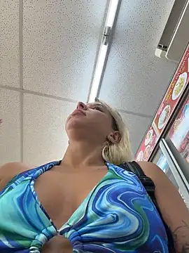 LikaCat online show from April 3, 1:45 am