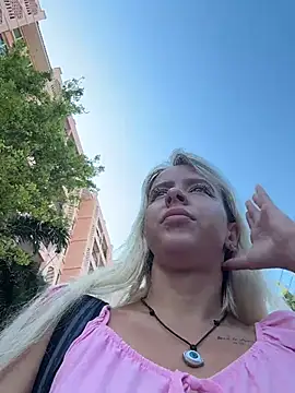 LikaCat online show from April 10, 1:45 am