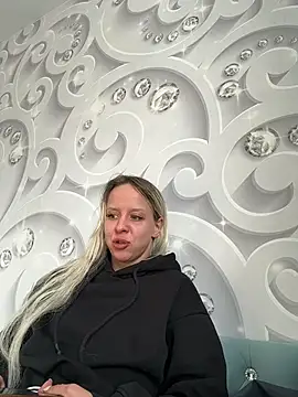 LikaCat online show from March 6, 4:07 am