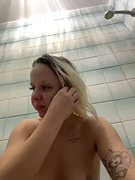 LikaCat online show from March 2, 3:29 am