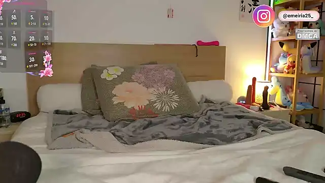 emeiria online show from November 24, 9:37 pm