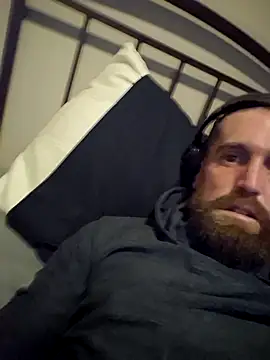 BiffingCoyote online show from December 5, 4:11 am