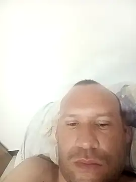 DinoSaurio0941 online show from January 19, 5:00 am