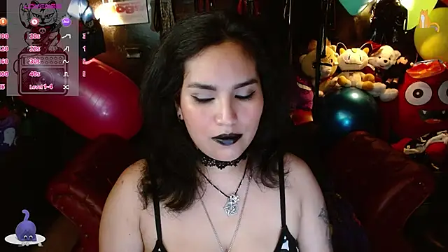 Snapshot of kureiji_hentaii chatting on February 3, 4:43 am kureiji hentaii online show from February 3, 4:43 am