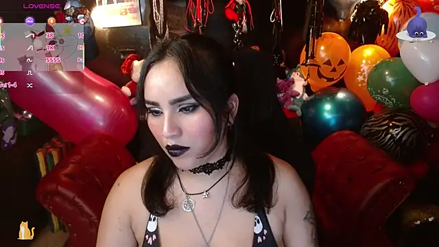 Snapshot of kureiji_hentaii chatting on December 20, 8:33 pm kureiji hentaii online show from December 20, 8:33 pm