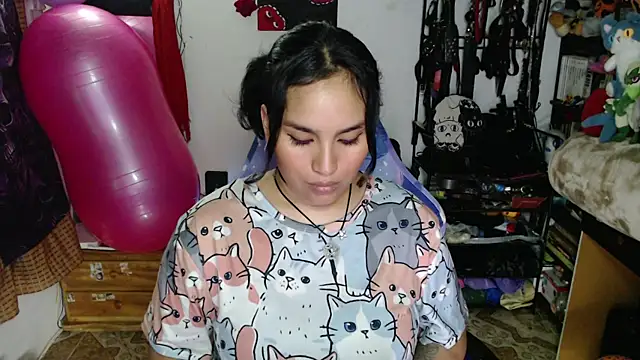 Snapshot of kureiji_hentaii chatting on July 17, 5:48 am kureiji hentaii online show from July 17, 5:48 am
