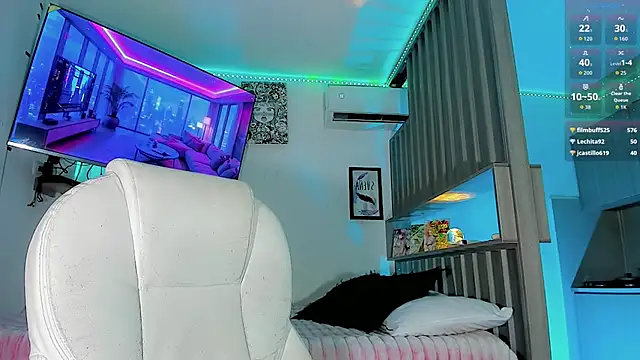 Snapshot of Ashlycuute chatting on November 16, 7:02 am Ashlycuute online show from November 16, 7:02 am