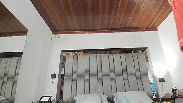 NikkySmiith online show from March 31, 12:07 pm