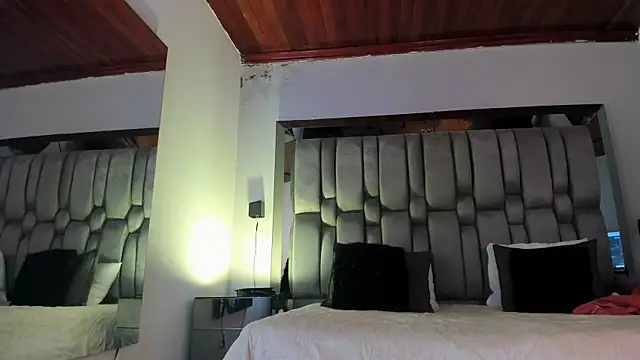 NikkySmiith online show from March 14, 11:27 am