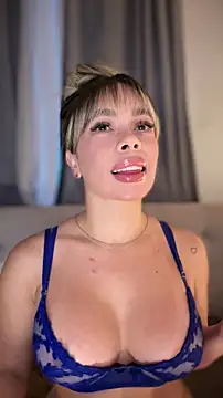 Alison Diaz17 online show from February 19, 11:12 pm