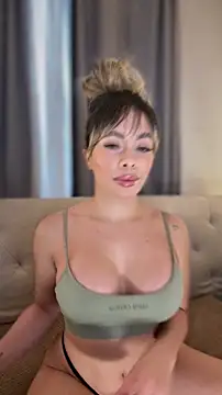 Alison Diaz17 online show from March 10, 10:25 pm