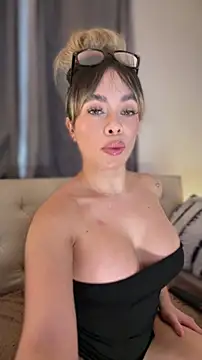 Alison Diaz17 online show from March 19, 10:43 pm