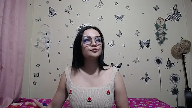 Snapshot of Nicolle-sky chatting on July 8, 8:15 am Nicolle-sky online show from July 8, 8:15 am