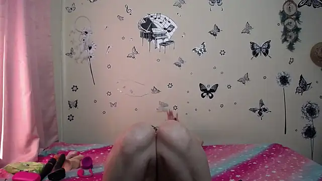 Nicolle-sky online show from December 16, 4:44 pm