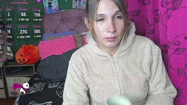 Tiffany bunny2023 online show from October 27, 11:05 pm