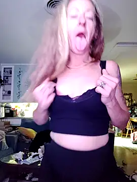 DanyThrash online show from January 18, 11:46 am