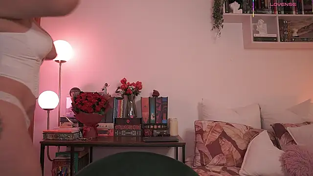 EmilyxRose - online show from November 30, 6:19 pm