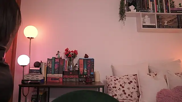 Snapshot of EmilyxRose_- chatting on September 30, 5:52 pm EmilyxRose - online show from September 30, 5:52 pm