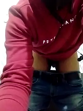 Alonesexyboy1 online show from December 2, 10:56 am