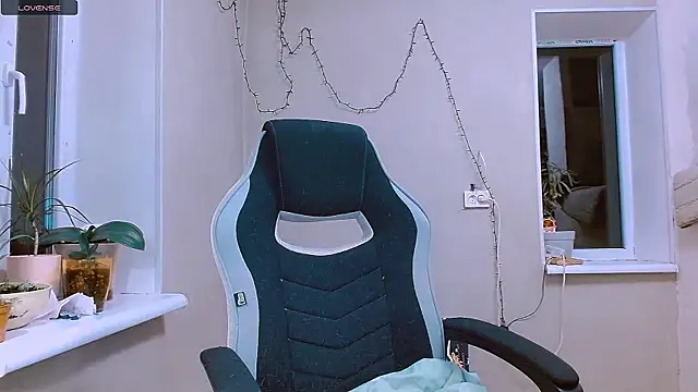 RosaJil online show from November 30, 5:58 pm