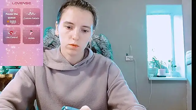 RosaJil online show from November 13, 1:15 pm