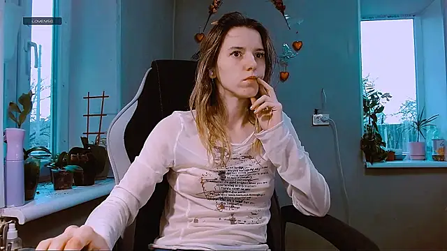 Snapshot of RosaJil chatting on February 15, 2:27 pm RosaJil online show from February 15, 2:27 pm