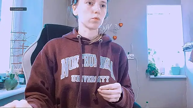 RosaJil online show from March 10, 2:32 pm