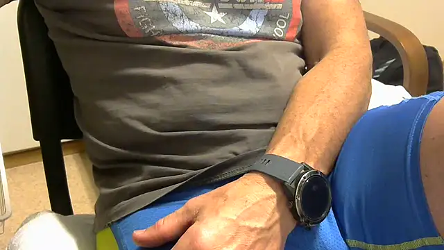 Snapshot of bycho chatting on October 11, 7:04 pm bycho online show from October 11, 7:04 pm