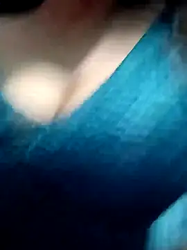 Snapshot of Gulabo-jaan chatting on October 30, 3:38 am Gulabo-jaan online show from October 30, 3:38 am