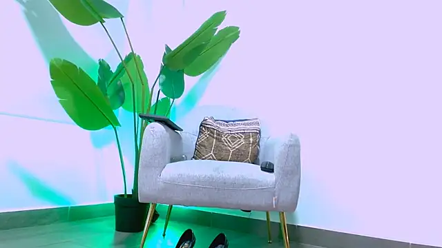 Sara ow online show from February 23, 9:15 pm