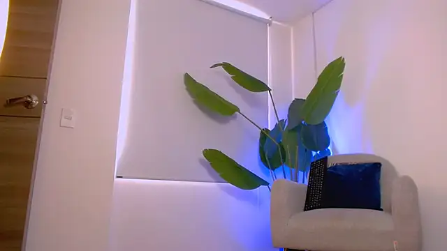 Sara ow online show from March 14, 7:53 pm