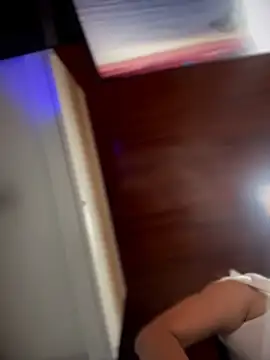 MarianaBenz online show from June 21, 11:43 pm