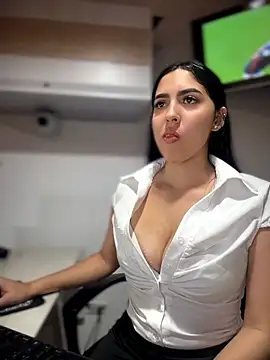 MarianaBenz online show from June 15, 12:12 am