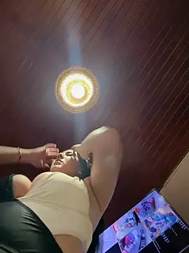 MarianaBenz online show from November 26, 11:38 pm