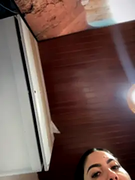 MarianaBenz online show from October 28, 11:25 pm