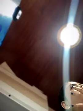 MarianaBenz online show from November 5, 1:09 am