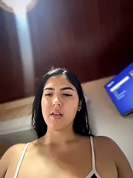 MarianaBenz online show from April 25, 12:13 am