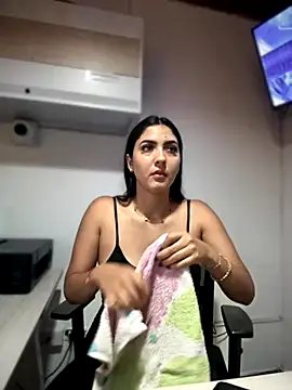 MarianaBenz online show from November 15, 3:54 am