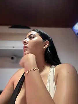 MarianaBenz online show from November 8, 10:02 pm