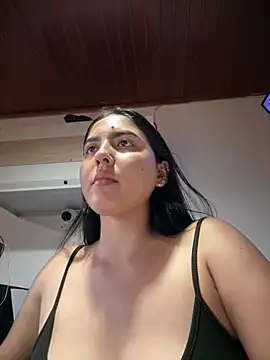 Snapshot of MarianaBenz chatting on February 12, 11:59 pm MarianaBenz online show from February 12, 11:59 pm