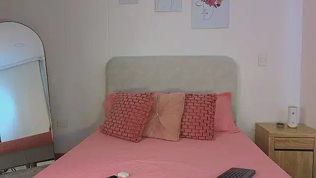 KristennBlue online show from January 9, 1:51 pm