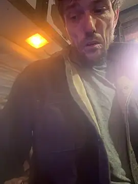 Snapshot of Followthepiper chatting on November 18, 5:16 pm Followthepiper online show from November 18, 5:16 pm