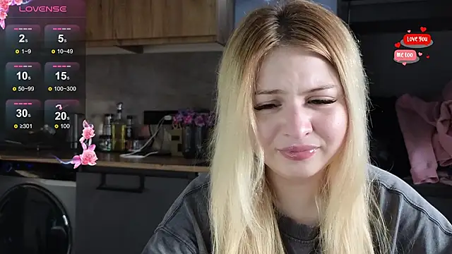 shy blondiee online show from April 2, 2:35 pm