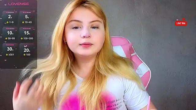 shy blondiee online show from March 13, 12:56 pm